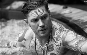 Tom Hardy who studied Method Acting at Drama Centre London